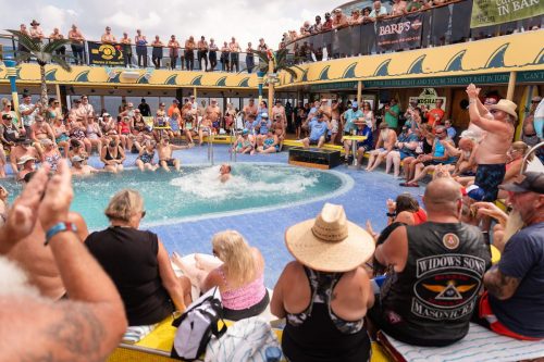 Belly-Smacker-Competition-39