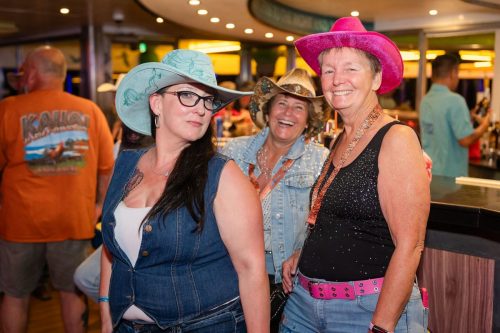 Boots-Bubbles-Party-w-Scarlet-Drive-2