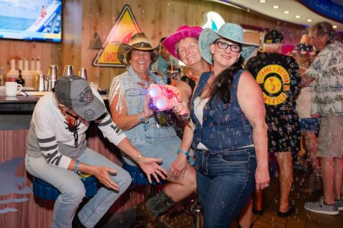 Boots-Bubbles-Party-w-Scarlet-Drive-3