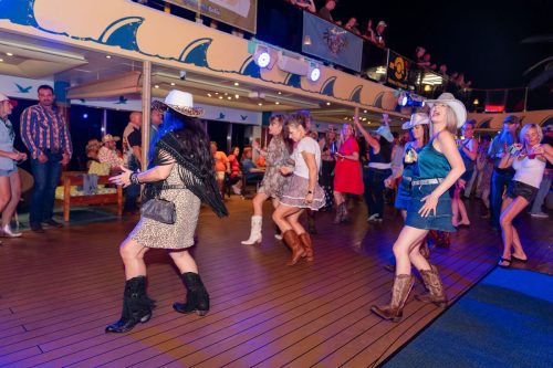 Boots-Bubbles-Party-w-Scarlet-Drive-44