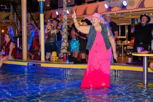 Boots-Bubbles-Party-w-Scarlet-Drive-82