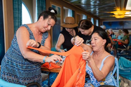 Chop-Customize-your-T-shirt-Clinic-45