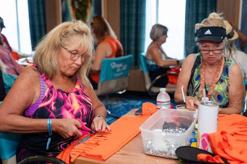 Chop-Customize-your-T-shirt-Clinic-5