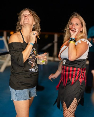 Cigar-Under-the-Stars-1