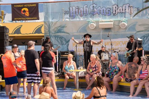 HSR-T-shirt-party-w-Black-Smoke-Sinners-32