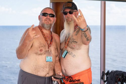 HSR-T-shirt-party-w-Black-Smoke-Sinners-50