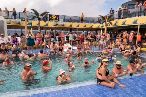 HSR-T-shirt-party-w-Black-Smoke-Sinners-68