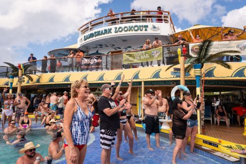 HSR-T-shirt-party-w-Black-Smoke-Sinners-69