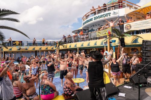 HSR-T-shirt-party-w-Black-Smoke-Sinners-71