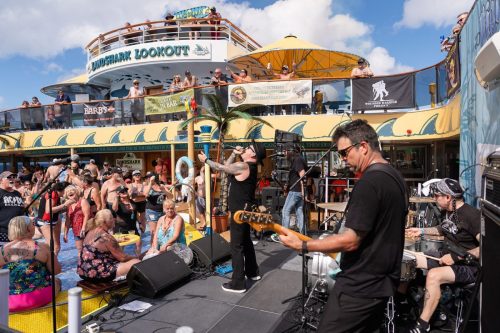 HSR-T-shirt-party-w-Black-Smoke-Sinners-74