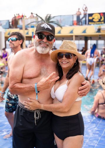 HSR-T-shirt-party-w-Black-Smoke-Sinners-77