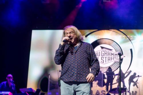 On The Main Stage: Lou Gramm Blue SeaPass Cards