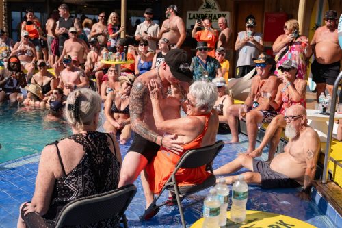 Topless-Man-Competition-10