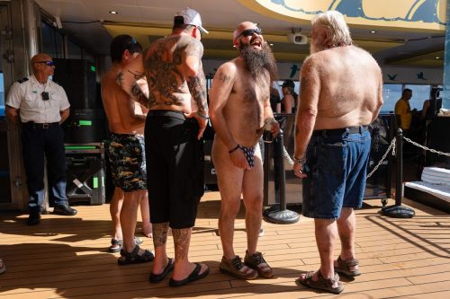 Topless-Man-Competition-2