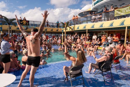 Topless-Man-Competition-21