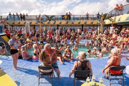 Topless-Man-Competition-29