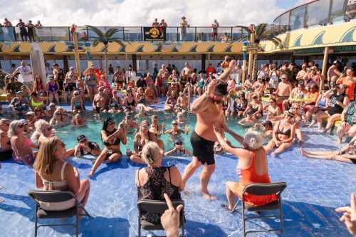 Topless-Man-Competition-37