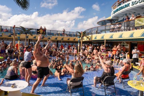 Topless-Man-Competition-48