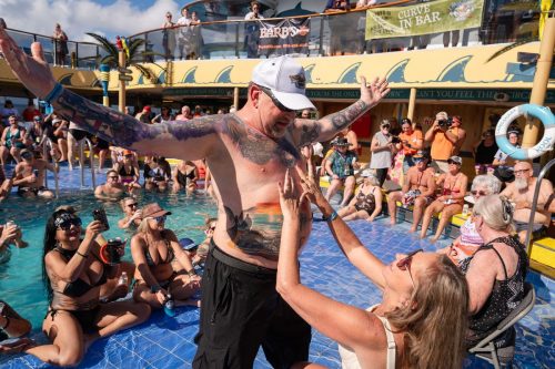 Topless-Man-Competition-72