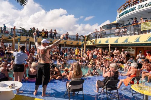 Topless-Man-Competition-75