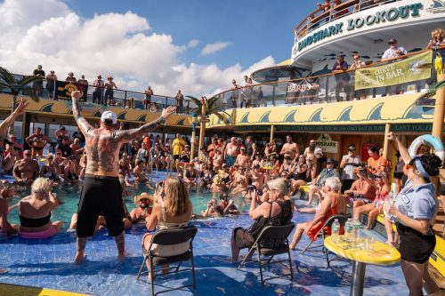 Topless-Man-Competition-76