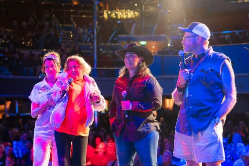 Welcome-Giveaway-Show-18