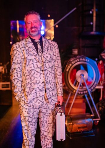 Welcome-Giveaway-Show-20