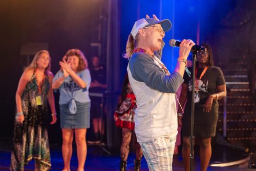 Welcome-Giveaway-Show-49